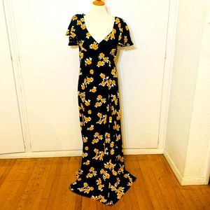 ModCloth Floral Maxi Dress 💛🖤🌓🌗